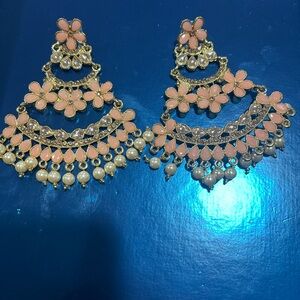 Earring peach colour good condition